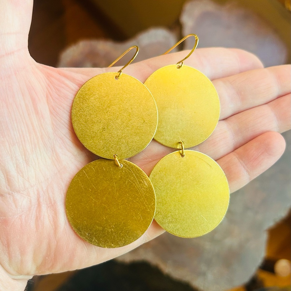 NWT✨ Large Artisan Gold Disc Dangle Earrings ✨ Handmade!